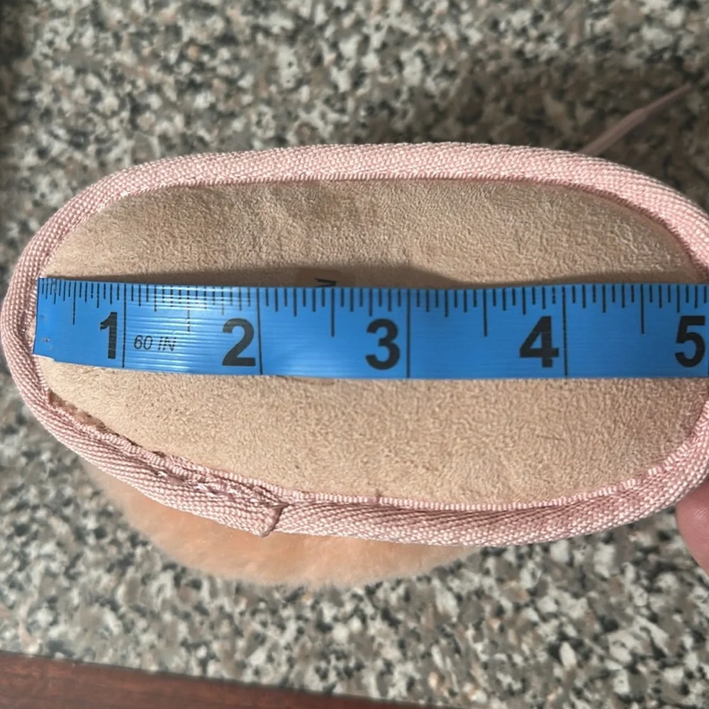 Cloud Nine Sheepskin Booties Soft‎ Cozy Infant Shoes M (4-5)